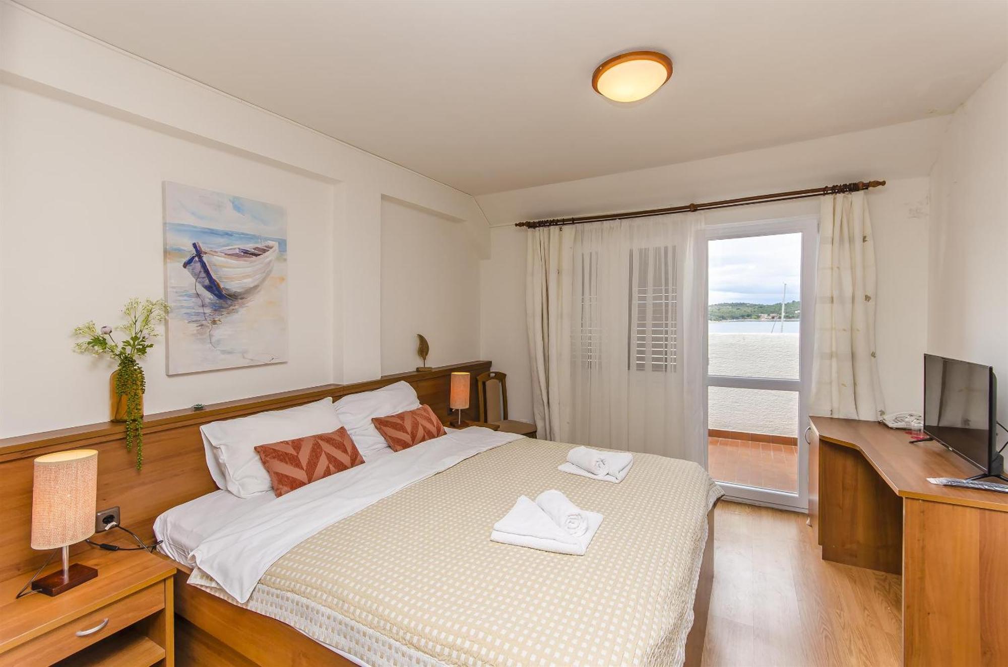 House Hotel Plava Laguna Tisno Εξωτερικό φωτογραφία