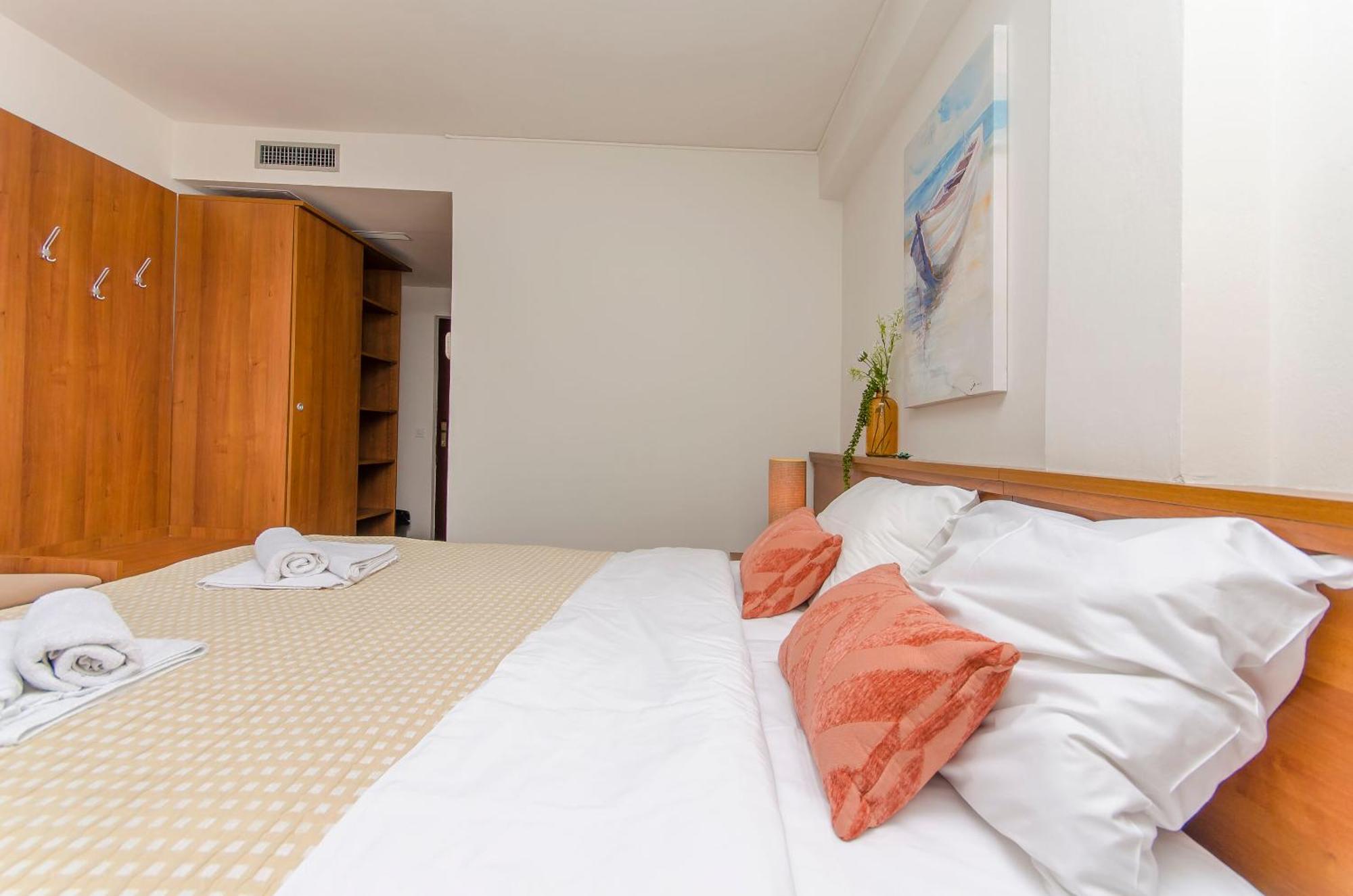House Hotel Plava Laguna Tisno Εξωτερικό φωτογραφία