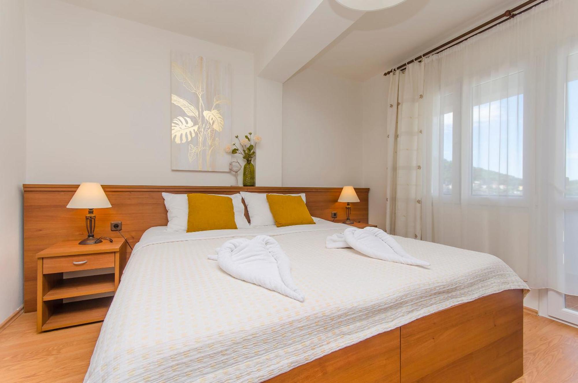 House Hotel Plava Laguna Tisno Εξωτερικό φωτογραφία