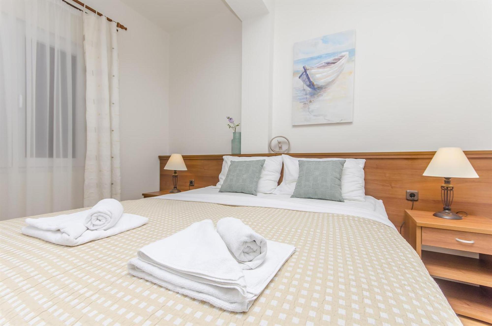 House Hotel Plava Laguna Tisno Εξωτερικό φωτογραφία