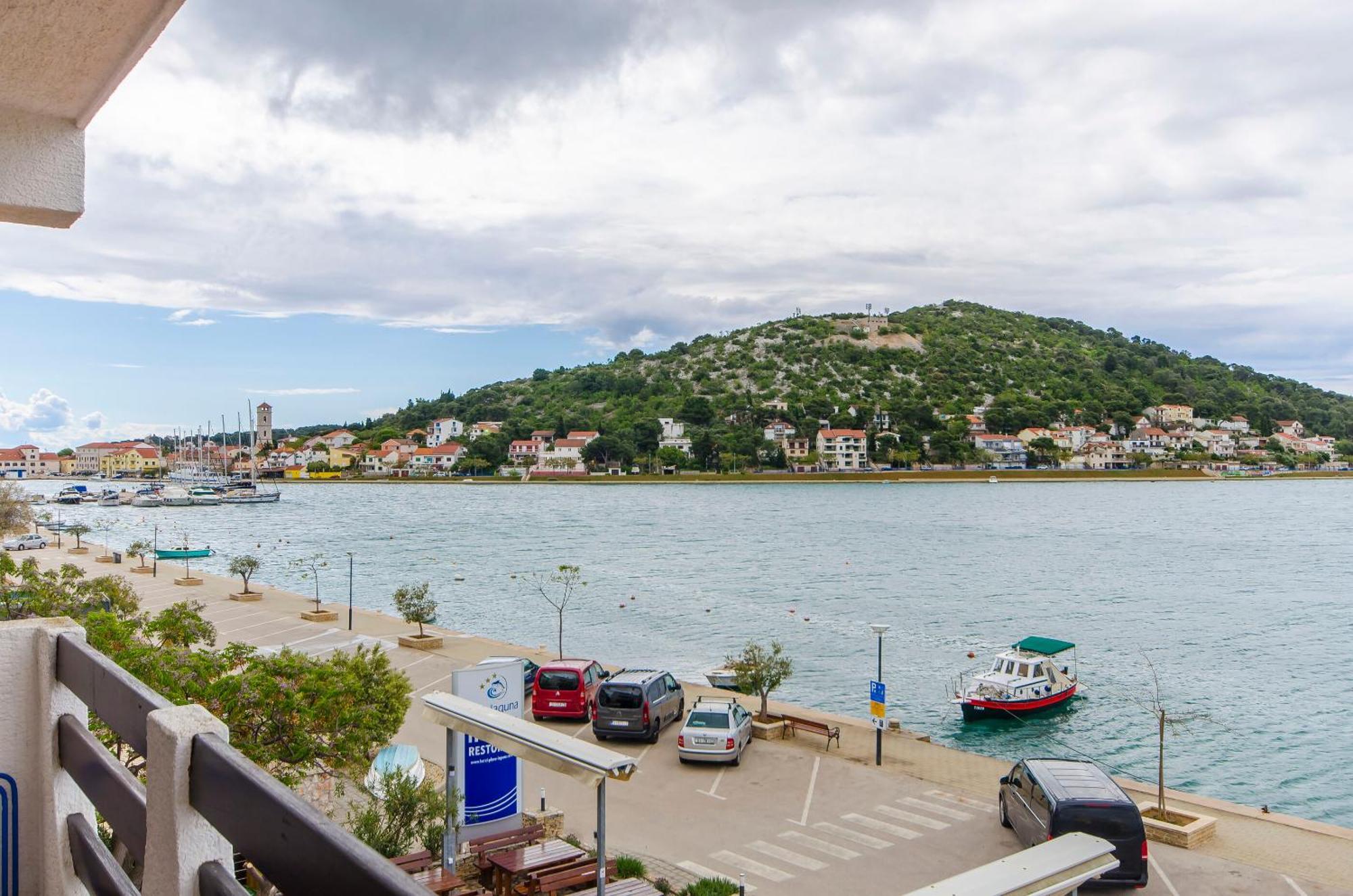 House Hotel Plava Laguna Tisno Δωμάτιο φωτογραφία